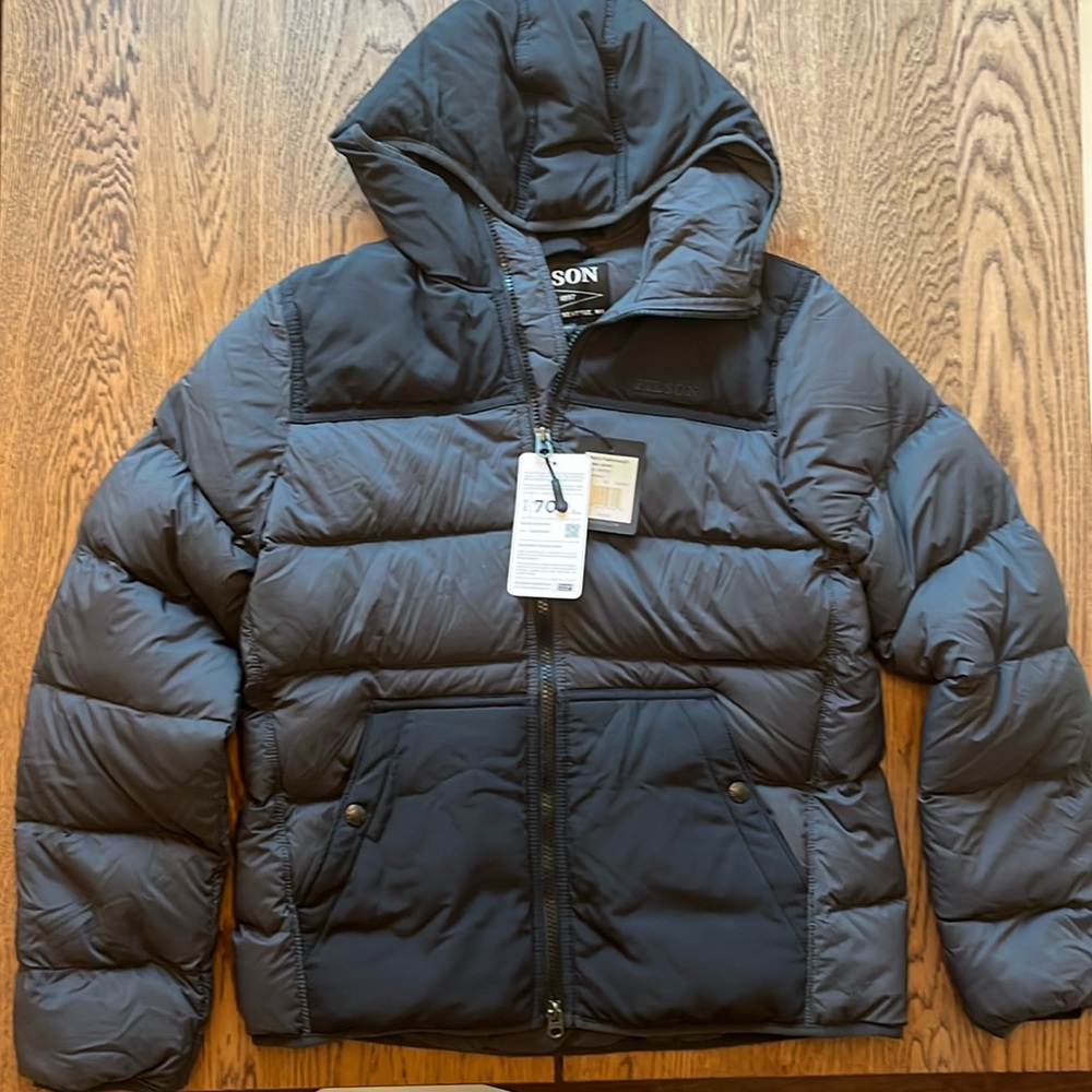 Filson Women’s Featherweight Down Jacket Faded Black Size Medium NWT